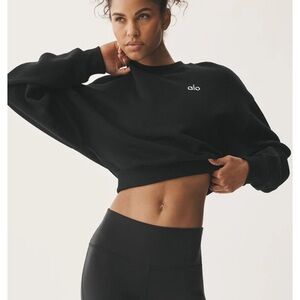 ALO Yoga Women's Black Crop Top